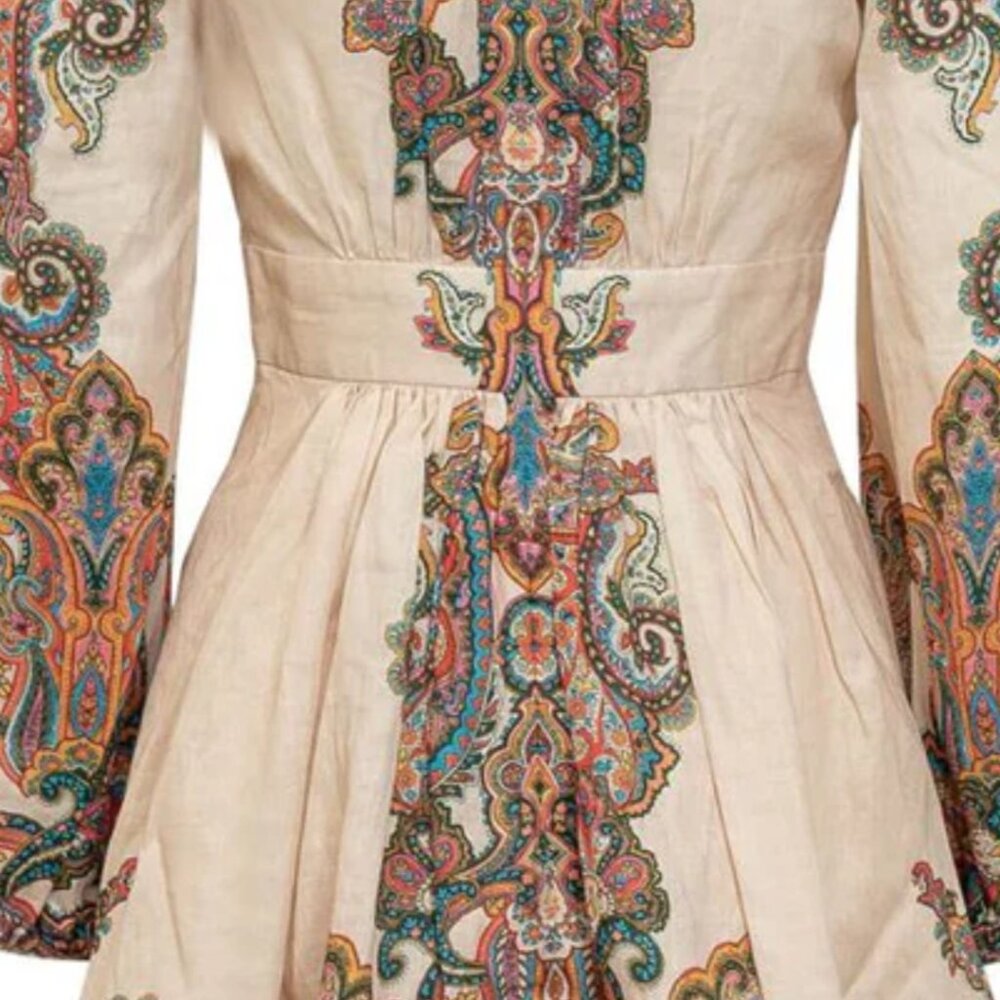 Brand new bought on Newbury st Boston MA. NOT my style I did not purchase it.